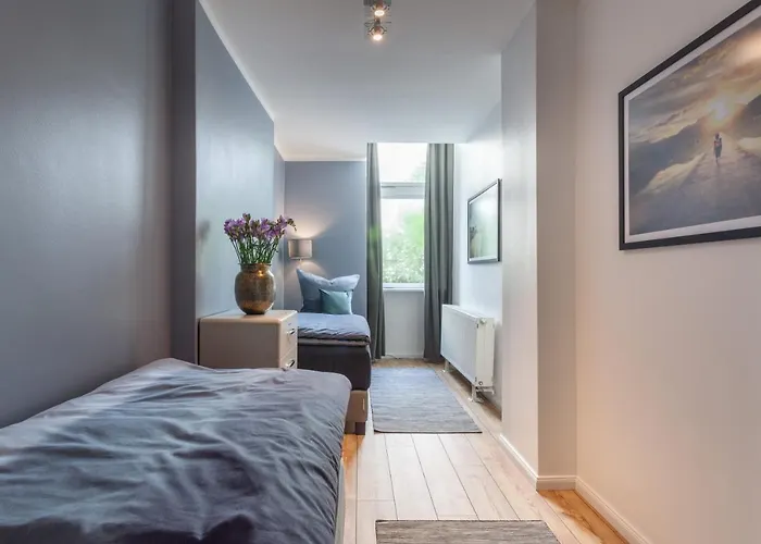 Апартаменты The Paul Ii - Stylish & 3 Bedroom Apartment, Group & Family Friendly, 4- 6 Guests *