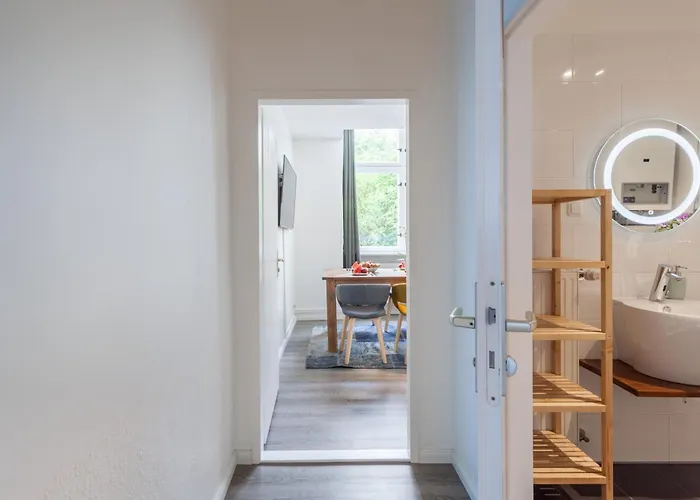 Апартаменты The Paul Ii - Stylish & 3 Bedroom Apartment, Group & Family Friendly, 4- 6 Guests