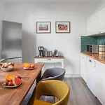 דירה The Paul Ii - Stylish & 3 Bedroom Apartment, Group & Family Friendly, 4- 6 Guests *