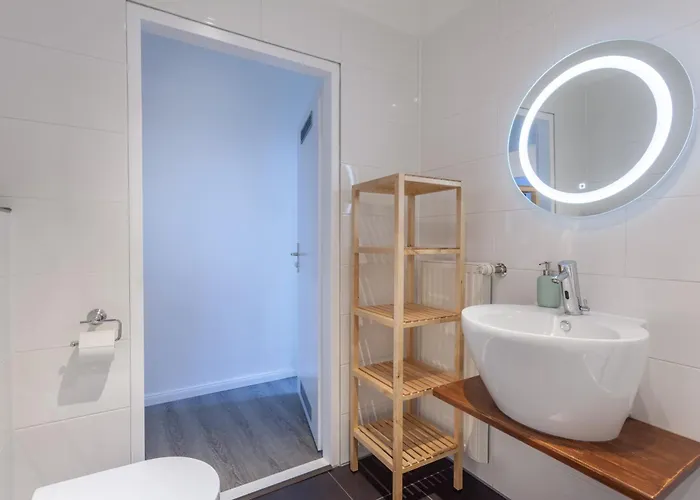 Apartmán The Paul Ii - Stylish & 3 Bedroom Apartment, Group & Family Friendly, 4- 6 Guests Berlín