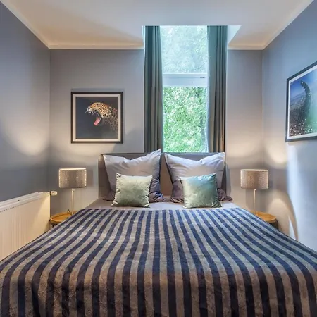 The Paul Ii - Stylish & 3 Bedroom Apartment, Group & Family Friendly, 4- 6 Guests Апартаменты Берлин