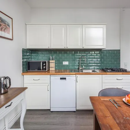 The Paul Ii - Stylish & 3 Bedroom Apartment, Group & Family Friendly, 4- 6 Guests Апартаменты Берлин