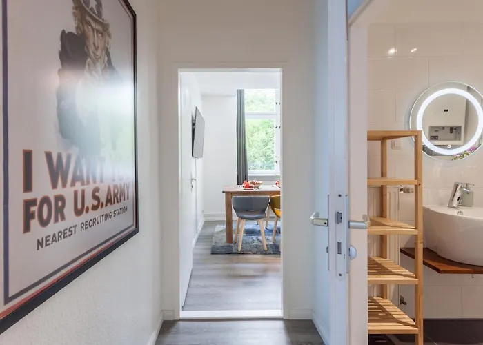 The Paul Ii - Stylish & 3 Bedroom Apartment, Group & Family Friendly, 4- 6 Guests * Berlin